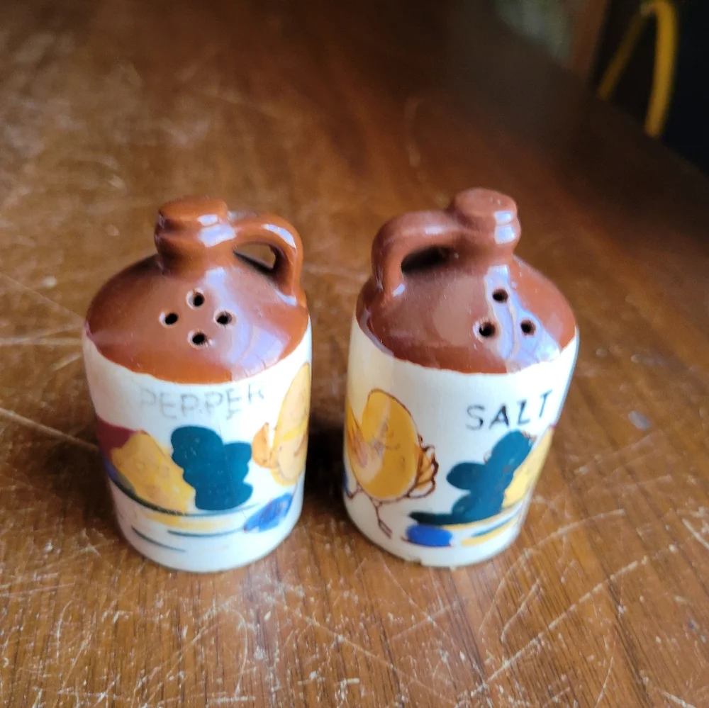 Vintage Salt and Pepper Shakers Mini Jugs Made in Japan Chickens